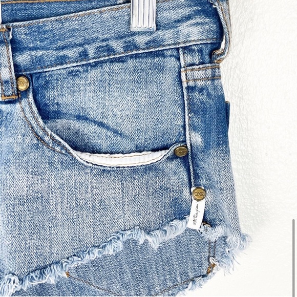 ONE By ONE TEASPOON Bonitas Low Waist Medium Rise Button Fly Jean Shorts - Picture 3 of 6